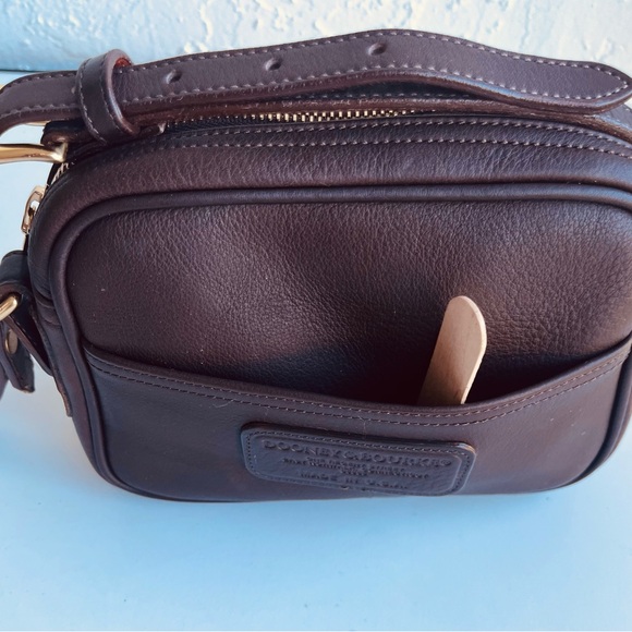 MINI VINTAGE DOONEY & BOURKE MINI COMPACT DARK BROWN SHOULDER BAG - Picture 5 of 13